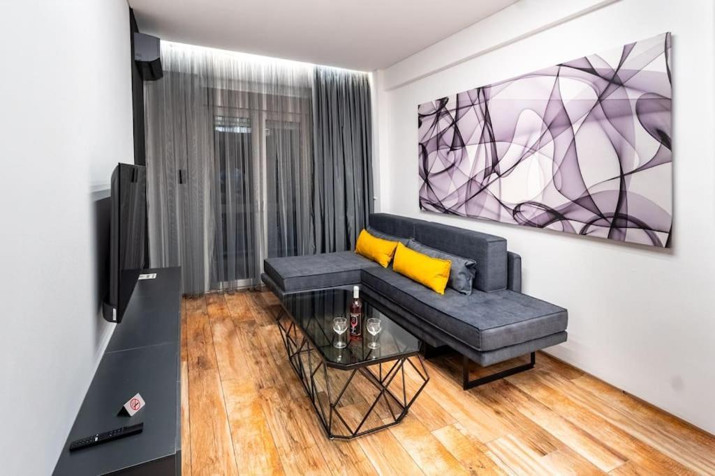 Appartamento The Modern Flat 25 Atene Esterno foto